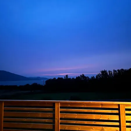 Fjordhuset Pa Helgelanskysten Дом отдыха