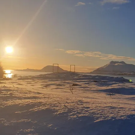 Fjordhuset Pa Helgelanskysten Leirfjord