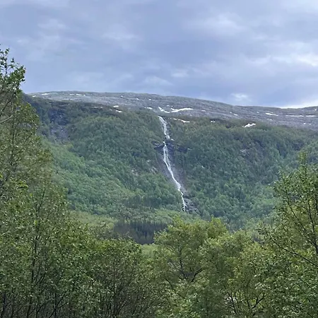 Дом отдыха Fjordhuset Pa Helgelanskysten Leirfjord